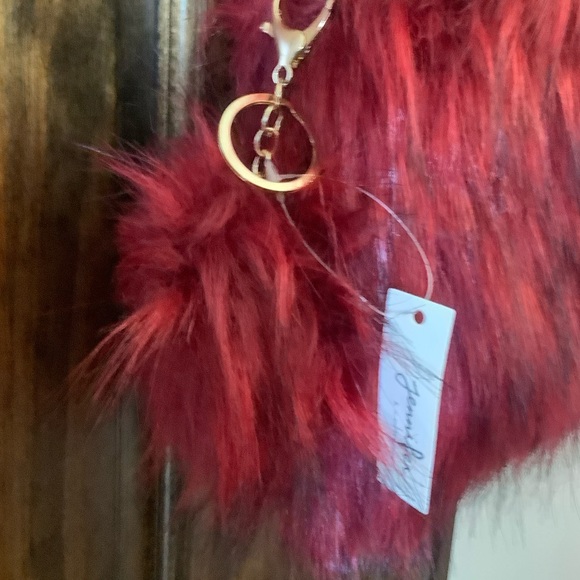 Elegant Burgundy Faux Fur Crossbody Bag - Picture 4 of 10